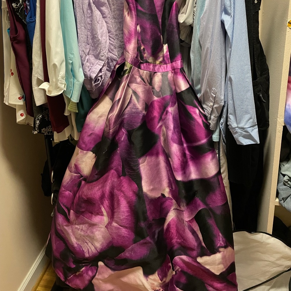 Monique Lhuillier ML Fuschia Orchid Gown